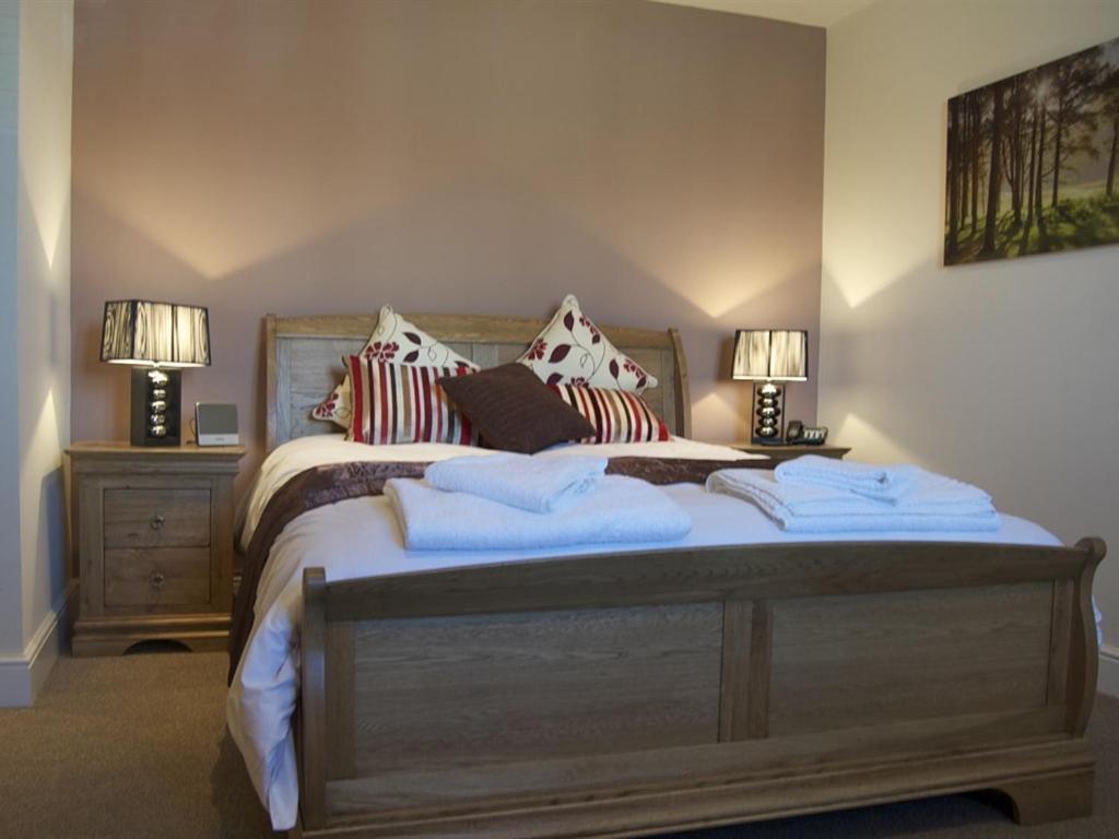 The Walnut Tree Inn Mere Mere  الغرفة الصورة